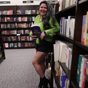 Meet your Posher, Joleen